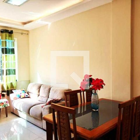 Casa à venda com 70m², 4 quartos e sem vaga