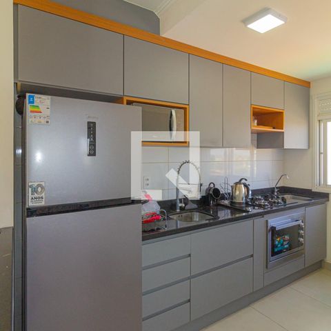 Apartamento para alugar com 45m², 2 quartos e 1 vaga Apartamento para alugar com 45m², 2 quartos e 1 vagaCozinha e Área de Serviço