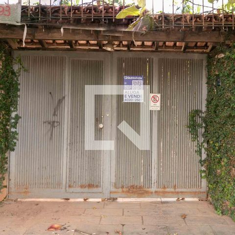 Casa à venda com 1240m², 3 quartos e 8 vagas Casa à venda com 1240m², 3 quartos e 8 vagasPlaquinha
