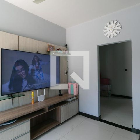Casa à venda com 360m², 3 quartos e 3 vagas Casa à venda com 360m², 3 quartos e 3 vagasSala