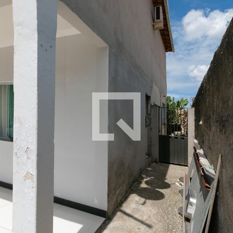 Casa à venda com 360m², 3 quartos e 3 vagas Casa à venda com 360m², 3 quartos e 3 vagasCorredor externo