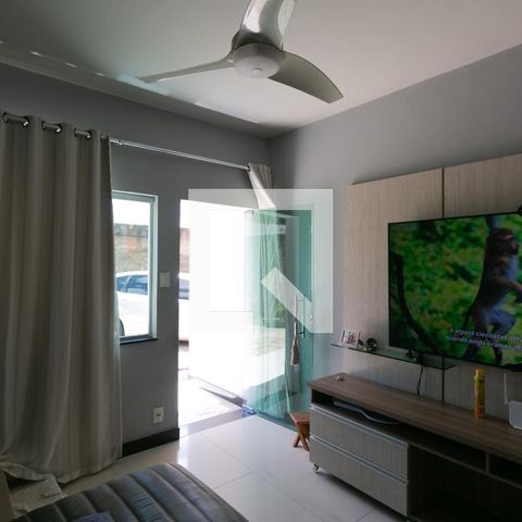 Casa à venda com 360m², 3 quartos e 3 vagas Casa à venda com 360m², 3 quartos e 3 vagasSala