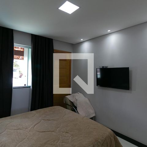 Casa à venda com 360m², 3 quartos e 3 vagas Casa à venda com 360m², 3 quartos e 3 vagasSuíte