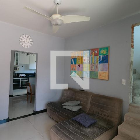 Casa à venda com 360m², 3 quartos e 3 vagas Casa à venda com 360m², 3 quartos e 3 vagasSala