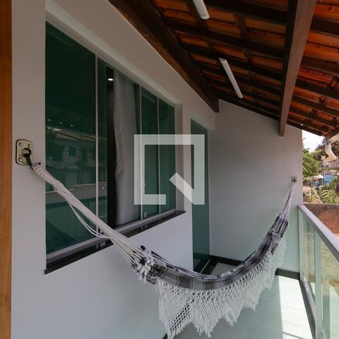 Casa à venda com 360m², 3 quartos e 3 vagas Casa à venda com 360m², 3 quartos e 3 vagasVaranda Suíte
