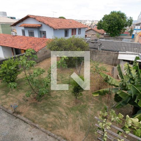 Casa à venda com 360m², 3 quartos e 3 vagas Casa à venda com 360m², 3 quartos e 3 vagasVista Varanda