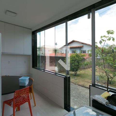 Casa à venda com 360m², 3 quartos e 3 vagas Casa à venda com 360m², 3 quartos e 3 vagasÁrea de Serviço