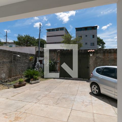 Casa à venda com 360m², 3 quartos e 3 vagas Casa à venda com 360m², 3 quartos e 3 vagasVista Sala