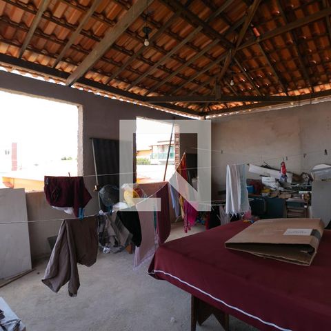 Casa à venda com 360m², 3 quartos e 3 vagas Casa à venda com 360m², 3 quartos e 3 vagasVaranda