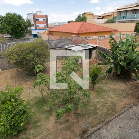 Casa à venda com 360m², 3 quartos e 3 vagas Casa à venda com 360m², 3 quartos e 3 vagasVista Varanda