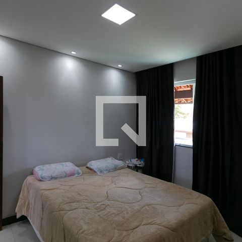 Casa à venda com 360m², 3 quartos e 3 vagas Casa à venda com 360m², 3 quartos e 3 vagasSuíte