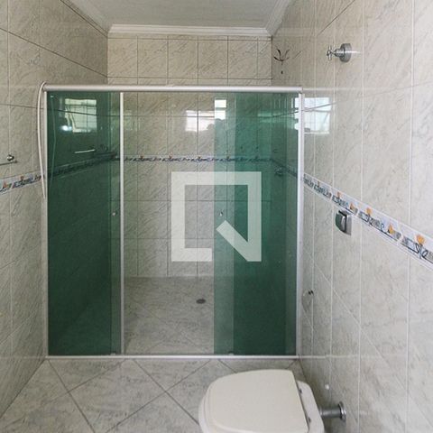 Casa à venda com 260m², 3 quartos e 2 vagasBanheiro do Quarto 2