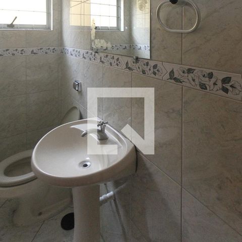 Casa à venda com 260m², 3 quartos e 2 vagasBanheiro 2