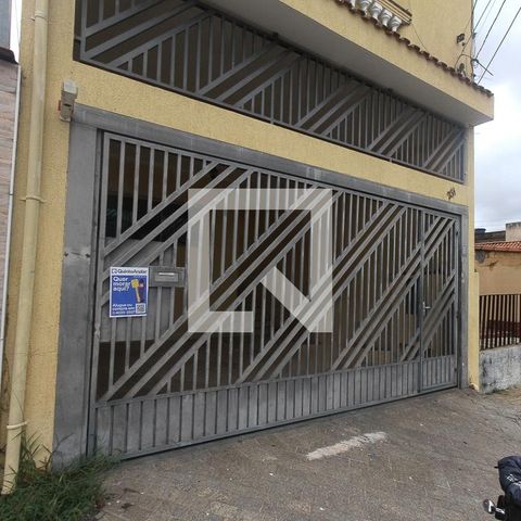 Casa à venda com 260m², 3 quartos e 2 vagasFachada e placa