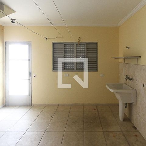Casa à venda com 260m², 3 quartos e 2 vagasÁrea de Serviço