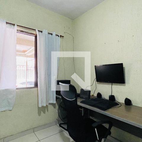 Casa à venda com 165m², 4 quartos e 2 vagas Casa à venda com 165m², 4 quartos e 2 vagasQuarto 3
