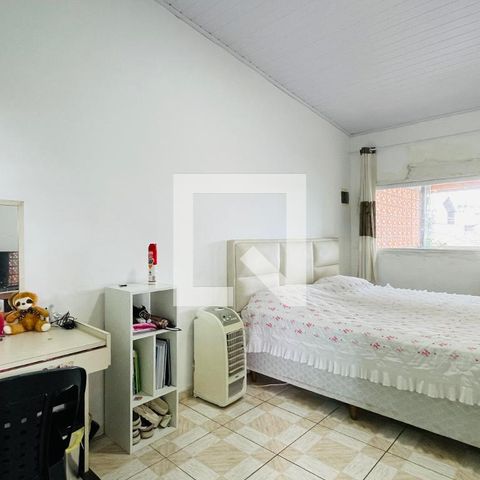 Casa à venda com 165m², 4 quartos e 2 vagas Casa à venda com 165m², 4 quartos e 2 vagasQuarto 2