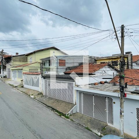 Casa à venda com 165m², 4 quartos e 2 vagas Casa à venda com 165m², 4 quartos e 2 vagasVista da Cozinha e Área de Serviço