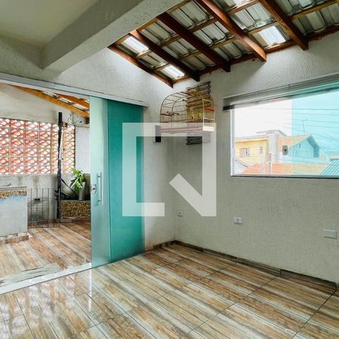 Casa à venda com 165m², 4 quartos e 2 vagas Casa à venda com 165m², 4 quartos e 2 vagasCozinha e Área de Serviço