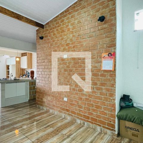 Casa à venda com 165m², 4 quartos e 2 vagas Casa à venda com 165m², 4 quartos e 2 vagasSala 1