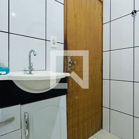 Casa à venda com 165m², 4 quartos e 2 vagas Casa à venda com 165m², 4 quartos e 2 vagasBanheiro 2