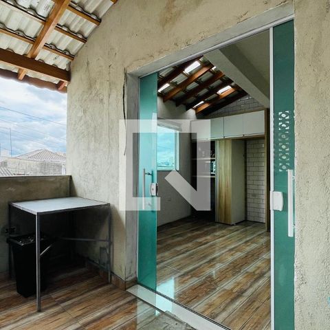 Casa à venda com 165m², 4 quartos e 2 vagas Casa à venda com 165m², 4 quartos e 2 vagasCozinha e Área de Serviço