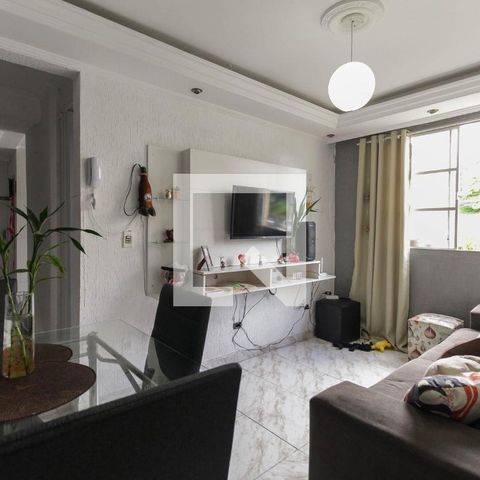 Apartamento à venda com 44m², 2 quartos e 1 vaga Apartamento à venda com 44m², 2 quartos e 1 vagaSala