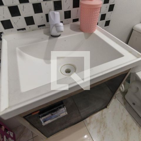 Apartamento à venda com 44m², 2 quartos e 1 vaga Apartamento à venda com 44m², 2 quartos e 1 vagaBanheiro