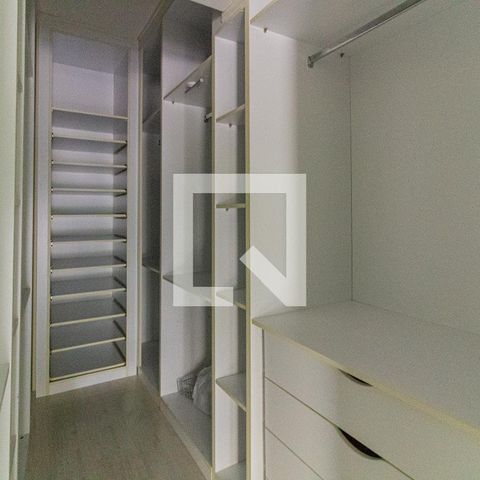 Apartamento à venda com 236m², 3 quartos e 1 vagaSuíte / Closet