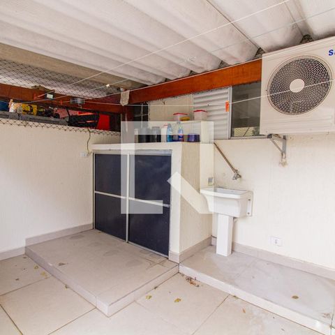 Apartamento à venda com 236m², 3 quartos e 1 vagaÁrea de Serviço / Varanda