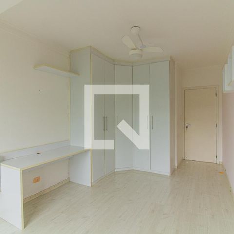 Apartamento à venda com 236m², 3 quartos e 1 vagaQuarto 2