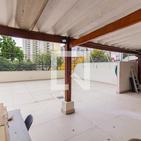 Apartamento à venda com 236m², 3 quartos e 1 vagaÁrea de Serviço / Varanda