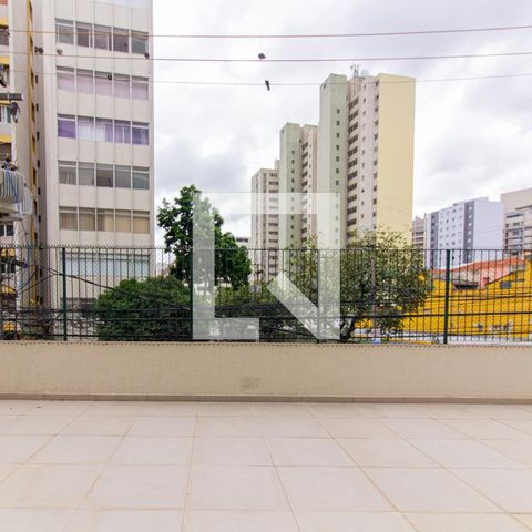 Apartamento à venda com 236m², 3 quartos e 1 vagaÁrea de Serviço / Varanda