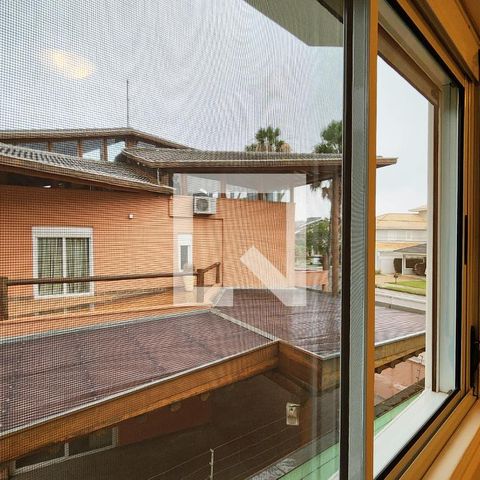 Casa de condomínio à venda com 400m², 4 quartos e 6 vagas Casa de condomínio à venda com 400m², 4 quartos e 6 vagasVista da Suíte
