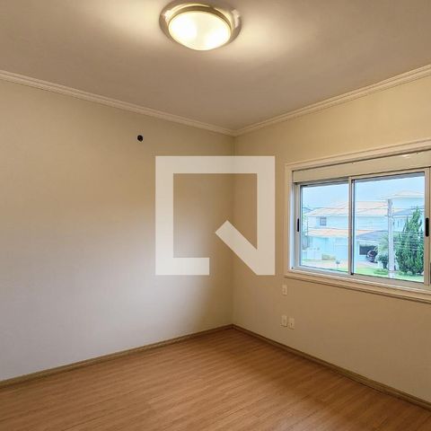 Casa de condomínio à venda com 400m², 4 quartos e 6 vagas Casa de condomínio à venda com 400m², 4 quartos e 6 vagasSuíte 4