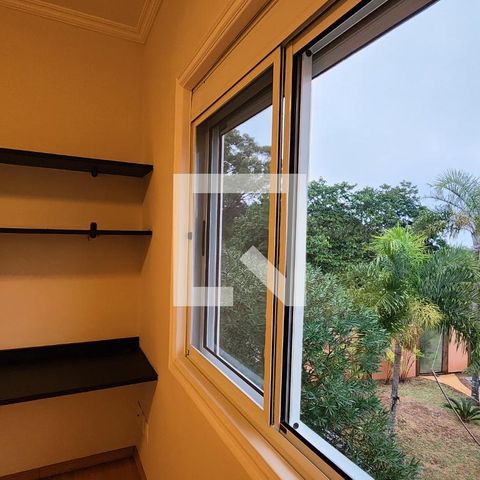 Casa de condomínio à venda com 400m², 4 quartos e 6 vagas Casa de condomínio à venda com 400m², 4 quartos e 6 vagasVista da Suíte