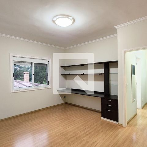 Casa de condomínio à venda com 400m², 4 quartos e 6 vagas Casa de condomínio à venda com 400m², 4 quartos e 6 vagasSuíte 2