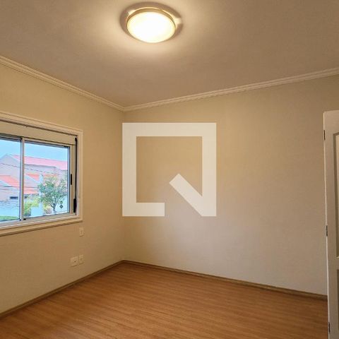 Casa de condomínio à venda com 400m², 4 quartos e 6 vagas Casa de condomínio à venda com 400m², 4 quartos e 6 vagasSuíte 4