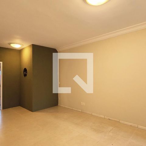 Casa de condomínio à venda com 400m², 4 quartos e 6 vagas Casa de condomínio à venda com 400m², 4 quartos e 6 vagasSala andar superior
