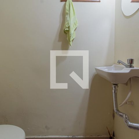 Casa à venda com 275m², 3 quartos e 4 vagas Casa à venda com 275m², 3 quartos e 4 vagasLavabo