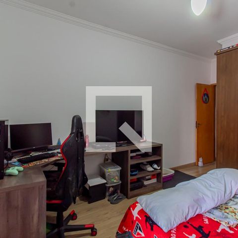 Casa à venda com 275m², 3 quartos e 4 vagas Casa à venda com 275m², 3 quartos e 4 vagasSuite 3