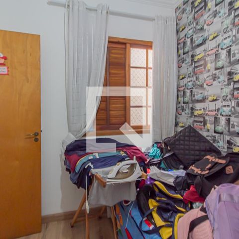 Casa à venda com 275m², 3 quartos e 4 vagas Casa à venda com 275m², 3 quartos e 4 vagasSuite 2