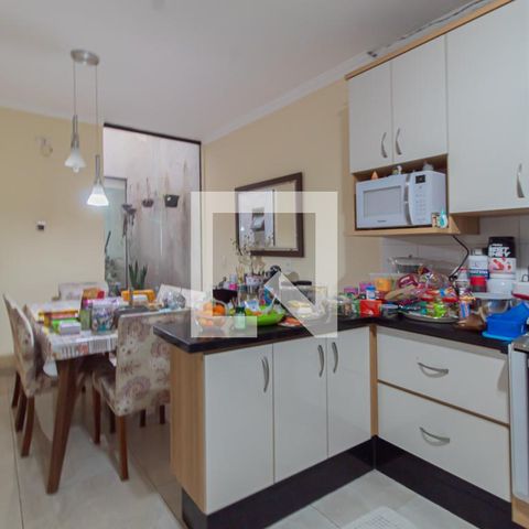 Casa à venda com 275m², 3 quartos e 4 vagas Casa à venda com 275m², 3 quartos e 4 vagasCozinha
