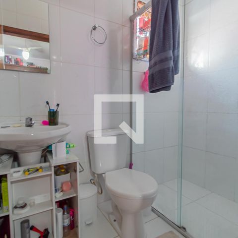 Casa à venda com 275m², 3 quartos e 4 vagas Casa à venda com 275m², 3 quartos e 4 vagasBanheiro da Suite 3