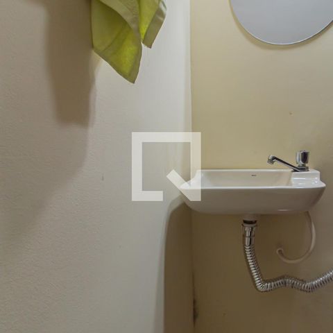 Casa à venda com 275m², 3 quartos e 4 vagas Casa à venda com 275m², 3 quartos e 4 vagasLavabo