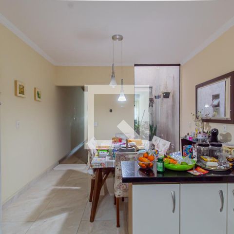 Casa à venda com 275m², 3 quartos e 4 vagas Casa à venda com 275m², 3 quartos e 4 vagasCozinha