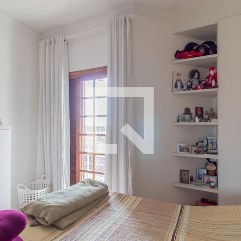 Casa à venda com 275m², 3 quartos e 4 vagas Casa à venda com 275m², 3 quartos e 4 vagasSuite 1