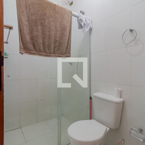 Casa à venda com 275m², 3 quartos e 4 vagas Casa à venda com 275m², 3 quartos e 4 vagasBanheiro da Suite 2