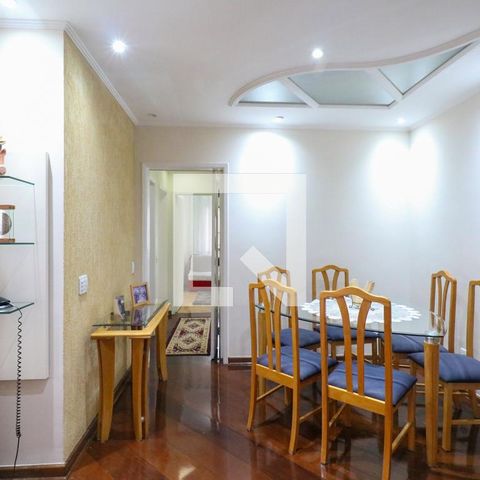 Apartamento à venda com 107m², 3 quartos e 2 vagas Apartamento à venda com 107m², 3 quartos e 2 vagasSala