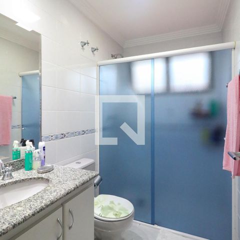 Apartamento à venda com 107m², 3 quartos e 2 vagas Apartamento à venda com 107m², 3 quartos e 2 vagasBanheiro da Suíte